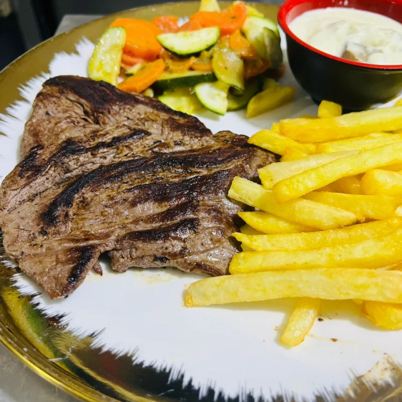 Steak frites — Rocca Marina, Almadies Dakar