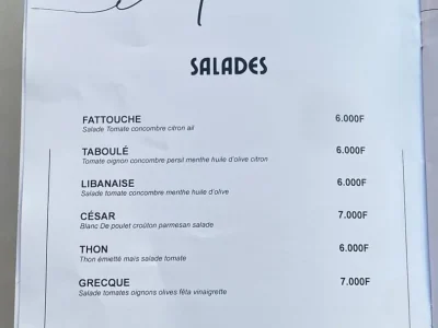 Salades fraîches — Plats & Boissons